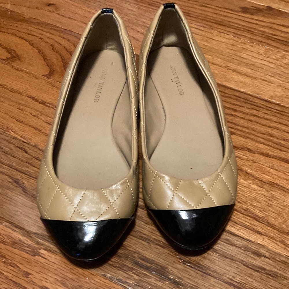 Ann Taylor ballet flats